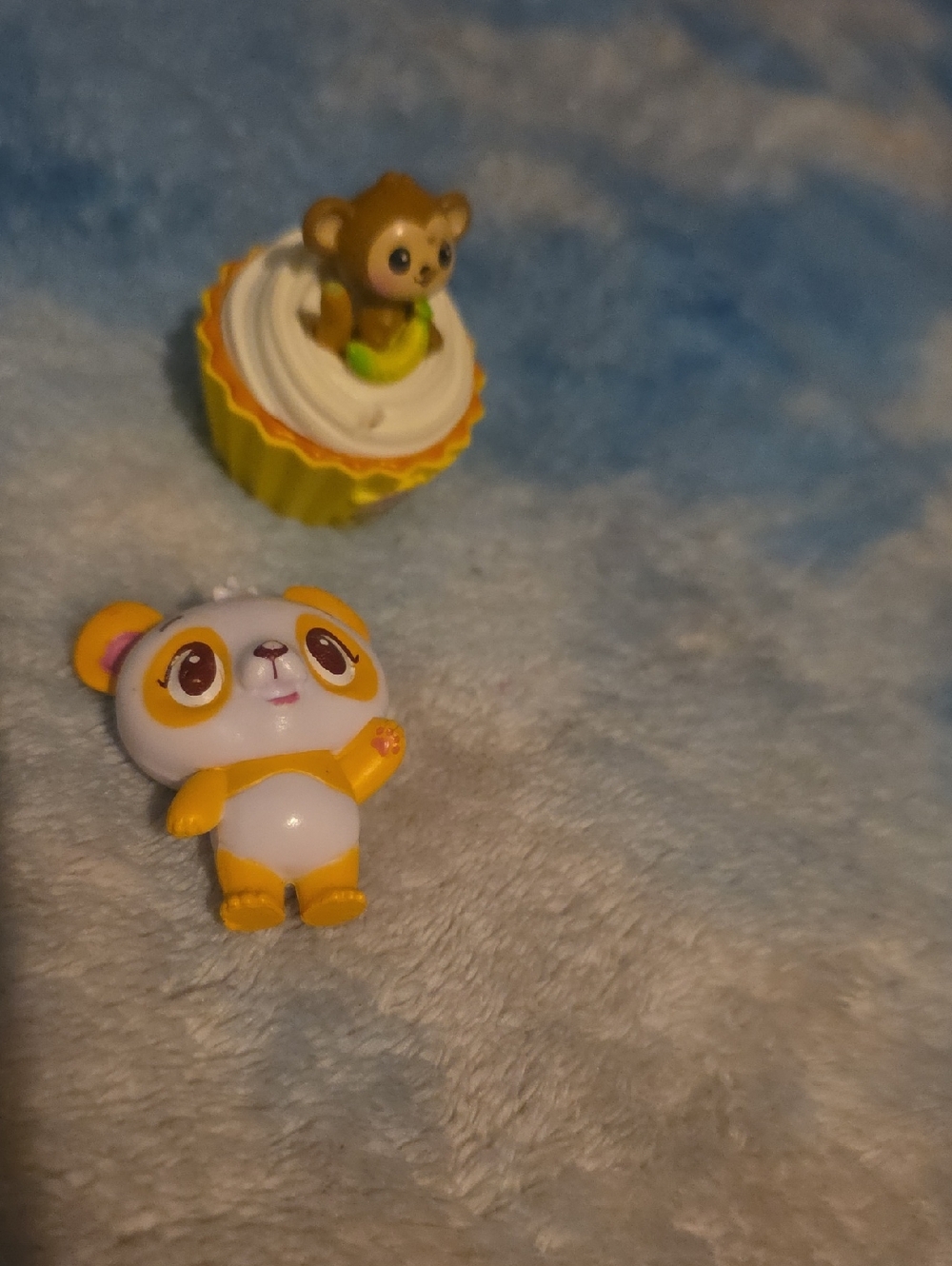 Figures - Picture 3 of 3